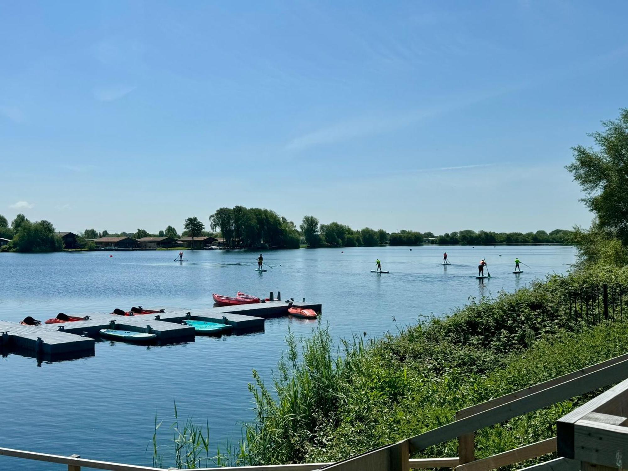 Fable Lodge Tattershall Lakes - Luxury Lakeside Lodge With Hot Tub Kültér fotó